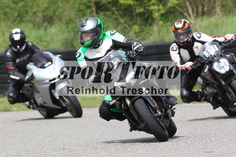 /Archiv-2025/10 23.04.2025 Cornu Master School ADR/rot-rouge/15